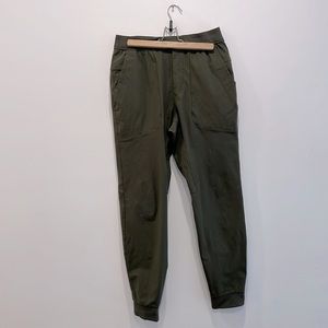 Lululemon ABC Jogger. Size Medium. Olive Green colour.